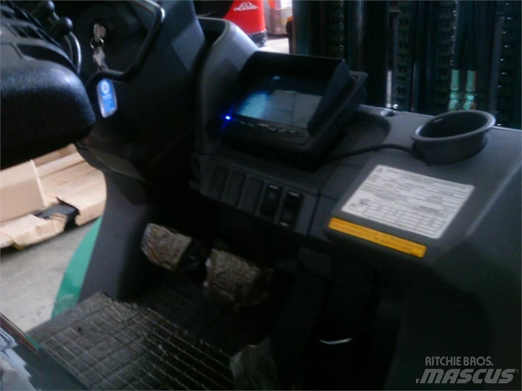 Mitsubishi FG30NTD Газовые погрузчики
