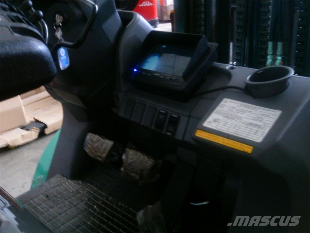 Mitsubishi FG30NTD Газовые погрузчики