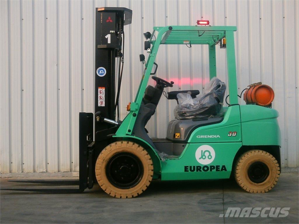 Mitsubishi FG30NTD Газовые погрузчики