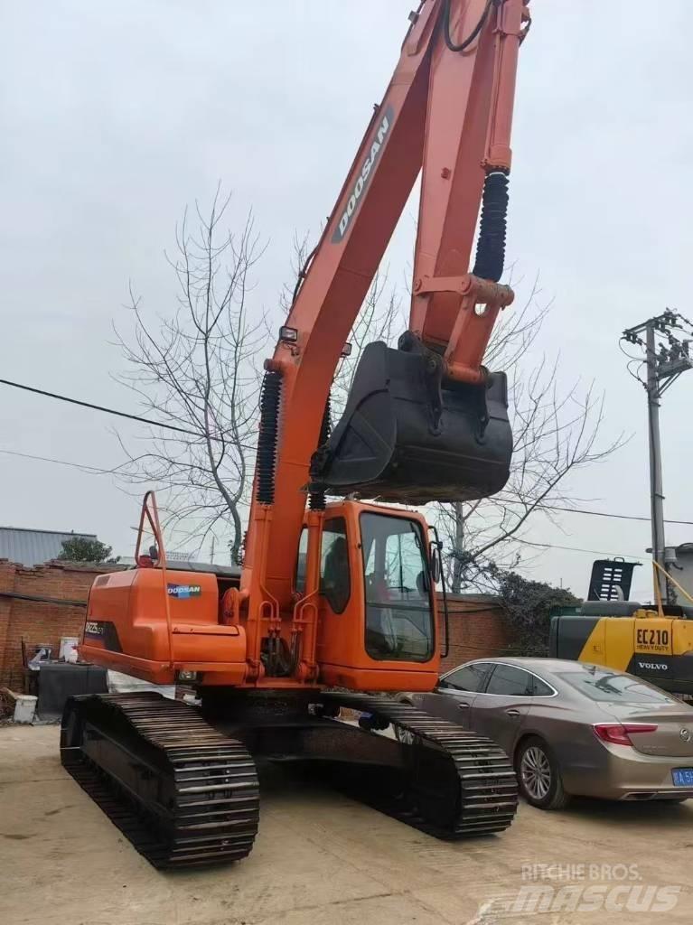 Doosan 225-7 Гусеничные экскаваторы