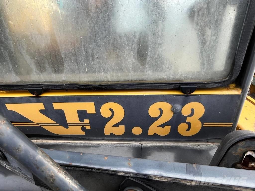 Venieri 2.23 Экскаваторы-погрузчики