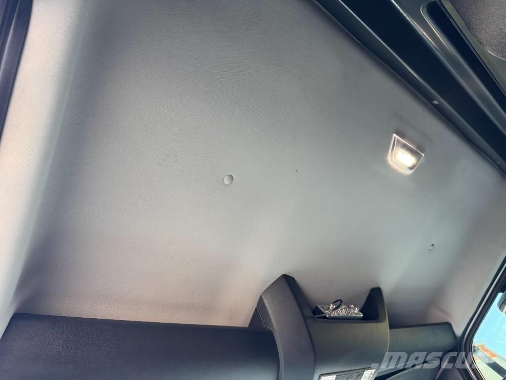 Western Star 49 X Грузовики-Самосвалы