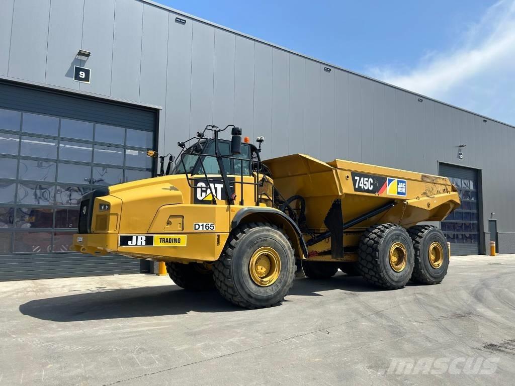 CAT 745 C Шарнирно-сочленённые самосвалы