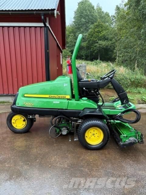 John Deere 7200 A Косилки фарватера
