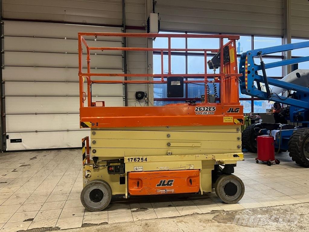 JLG 2630 ES Ножничные подъемники