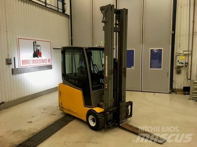 Jungheinrich EFG 220 Электропогрузчики