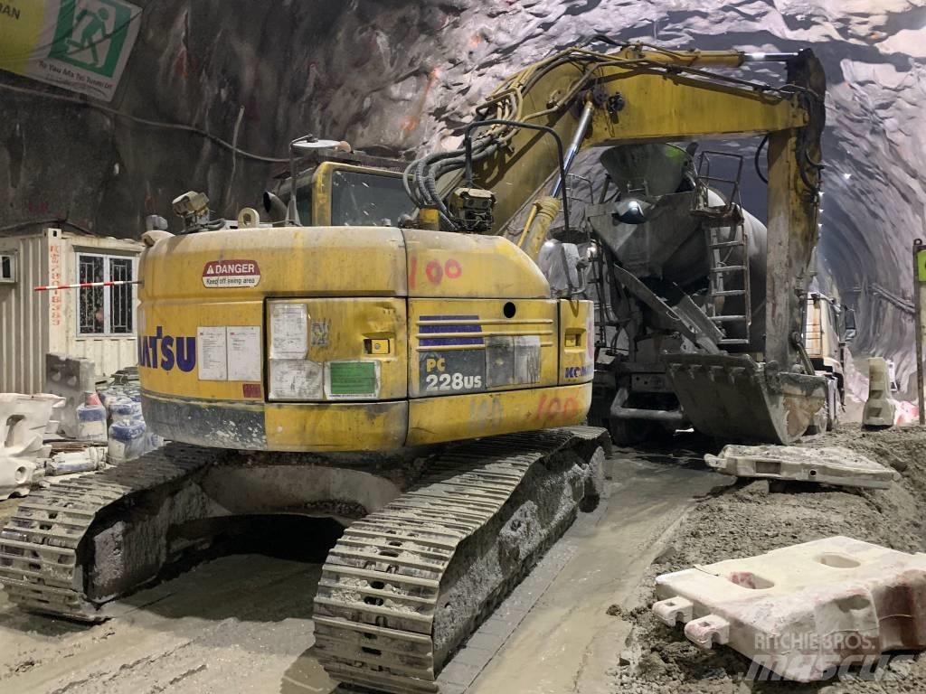 Komatsu PC228US-8 Строительная техника - Другие