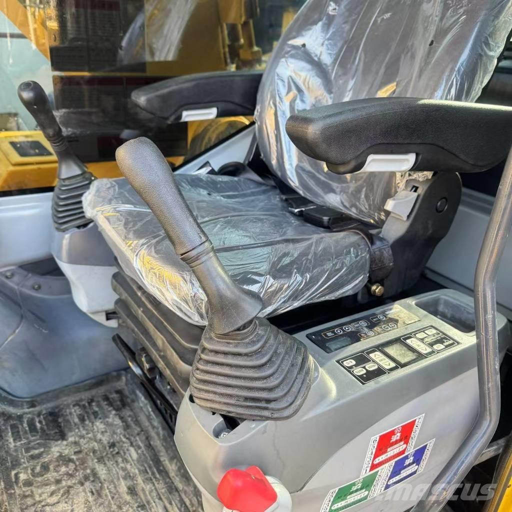 Komatsu PC 300 LC-7 Гусеничные экскаваторы