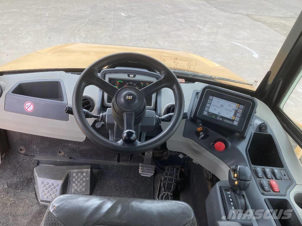 CAT 745 Шарнирно-сочленённые самосвалы