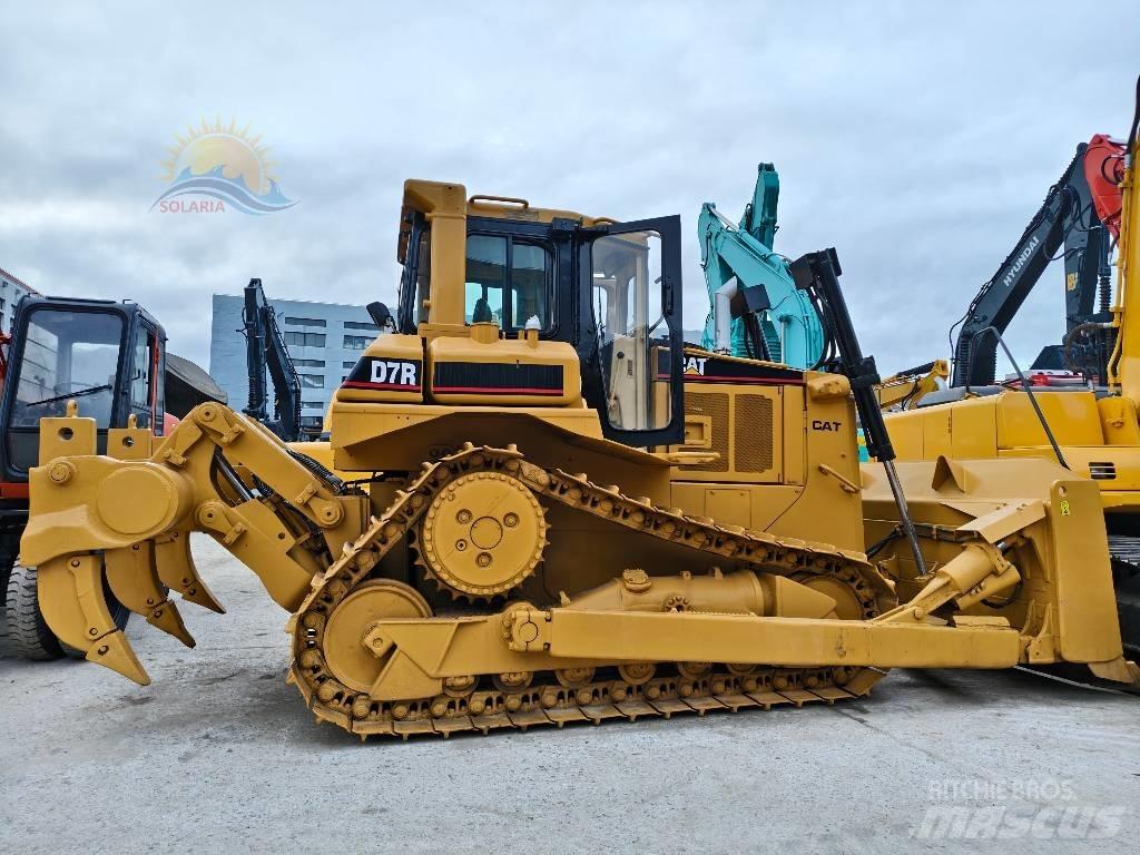 CAT D 7 R Грейдеры