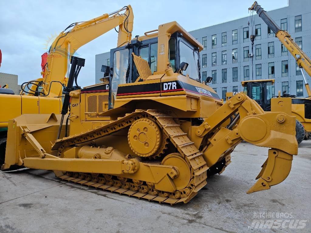 CAT D 7 R Грейдеры