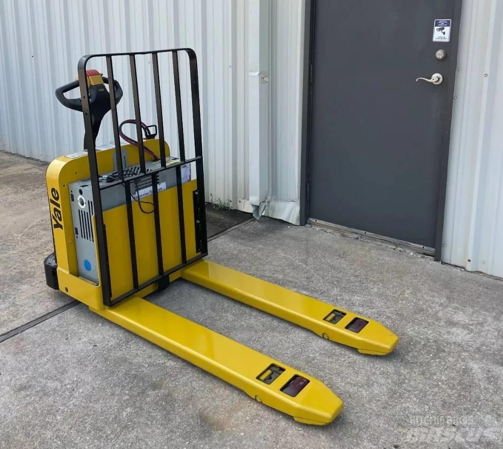 Yale MPW050 Ручные гидравлические тележки