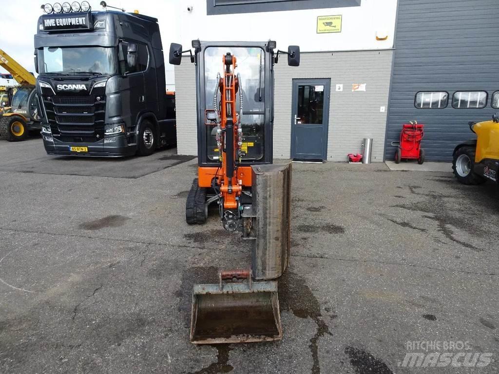 Hitachi ZX19-6CR Мини-экскаваторы