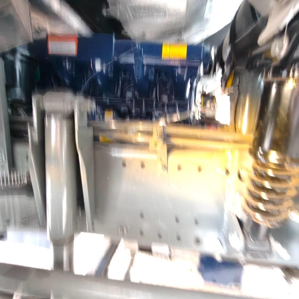 Howo 371 8x4 Грузовики-Самосвалы