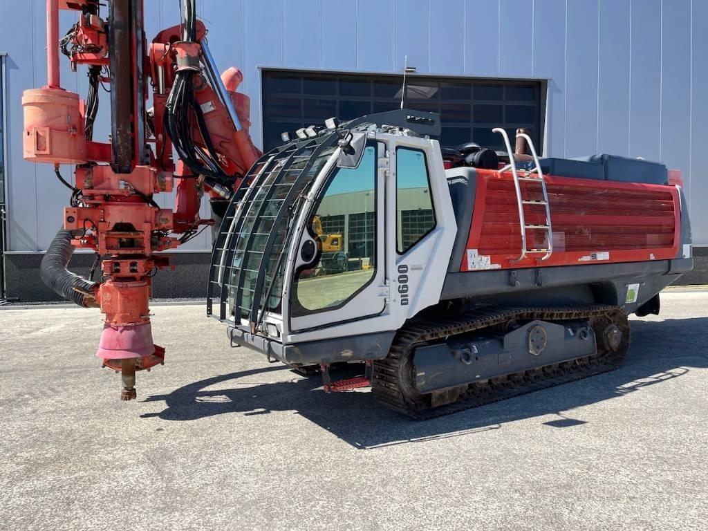 Sandvik DI 600 Буровые вышки
