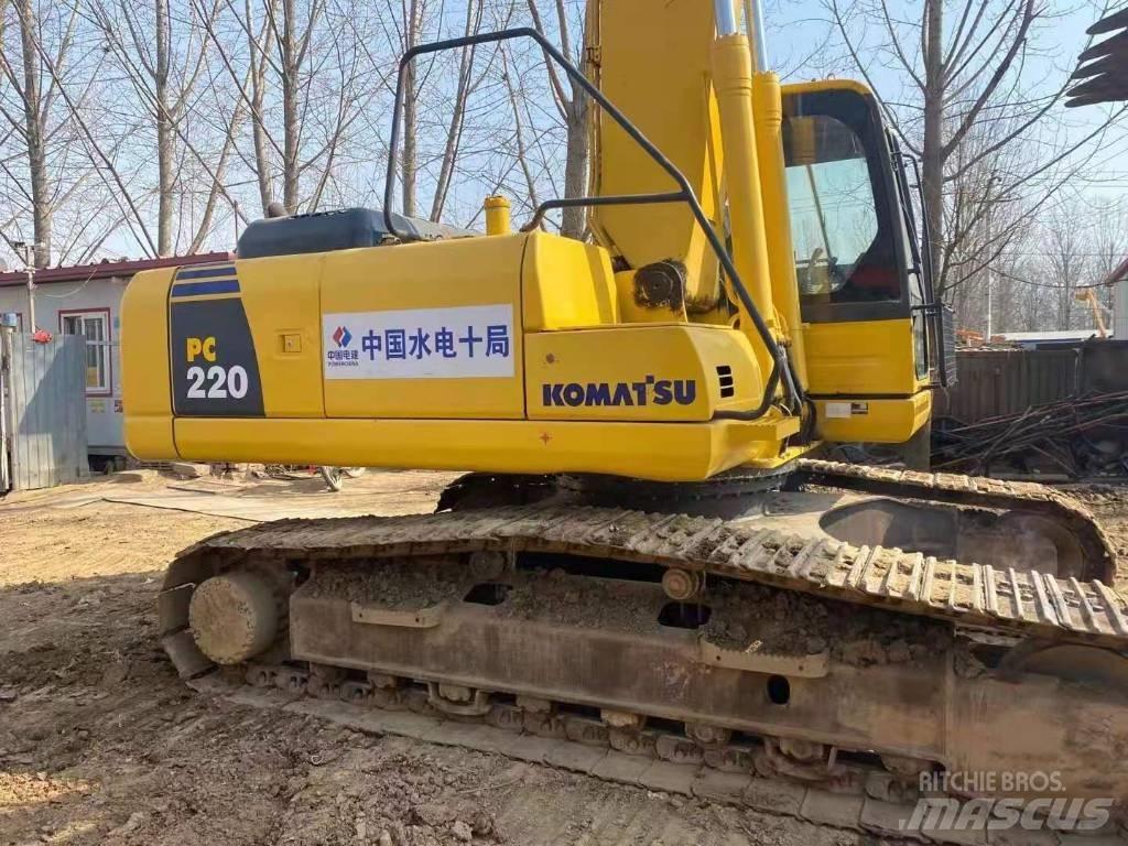 Komatsu pc220-8 Гусеничные экскаваторы