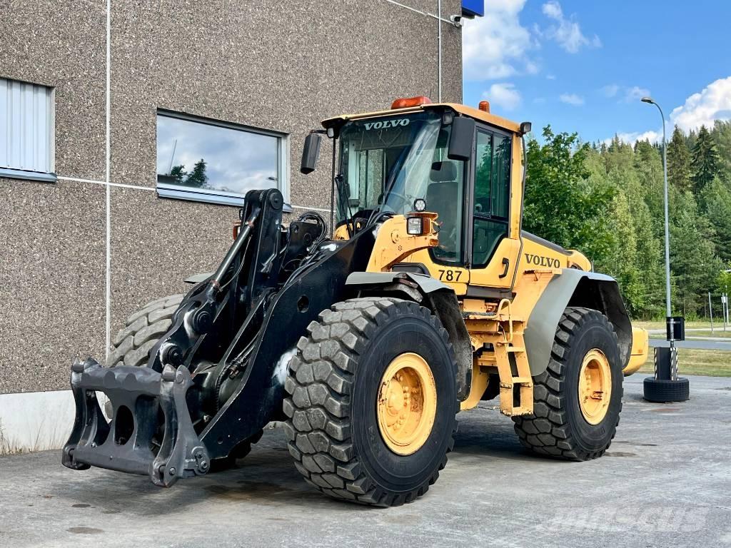 Volvo L 120 F Фронтальные погрузчики