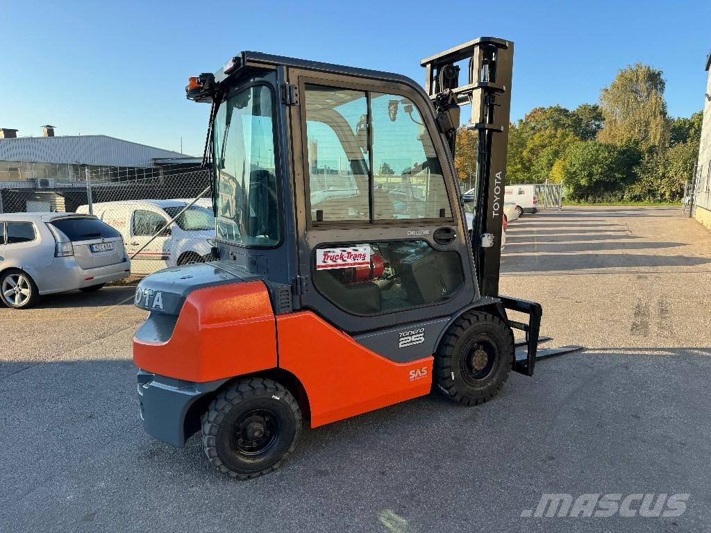 Toyota 02-8FDF25 Дизельные погрузчики