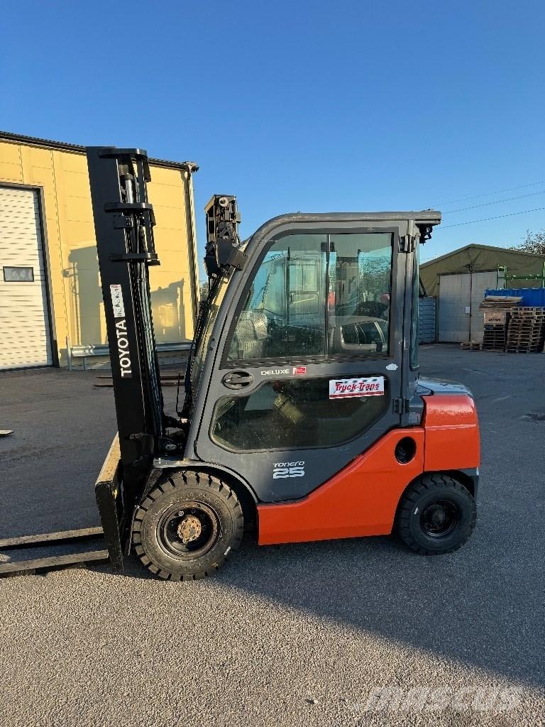Toyota 02-8FDF25 Дизельные погрузчики