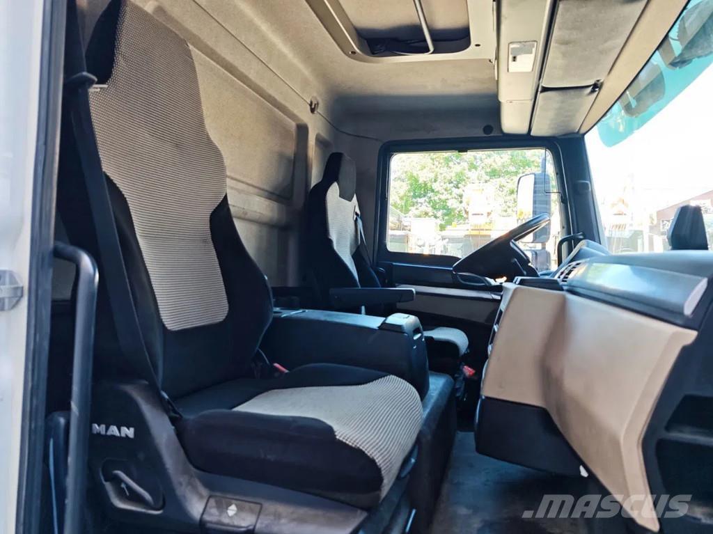 MAN TGL 8.220 4x2 Шасси с кабиной