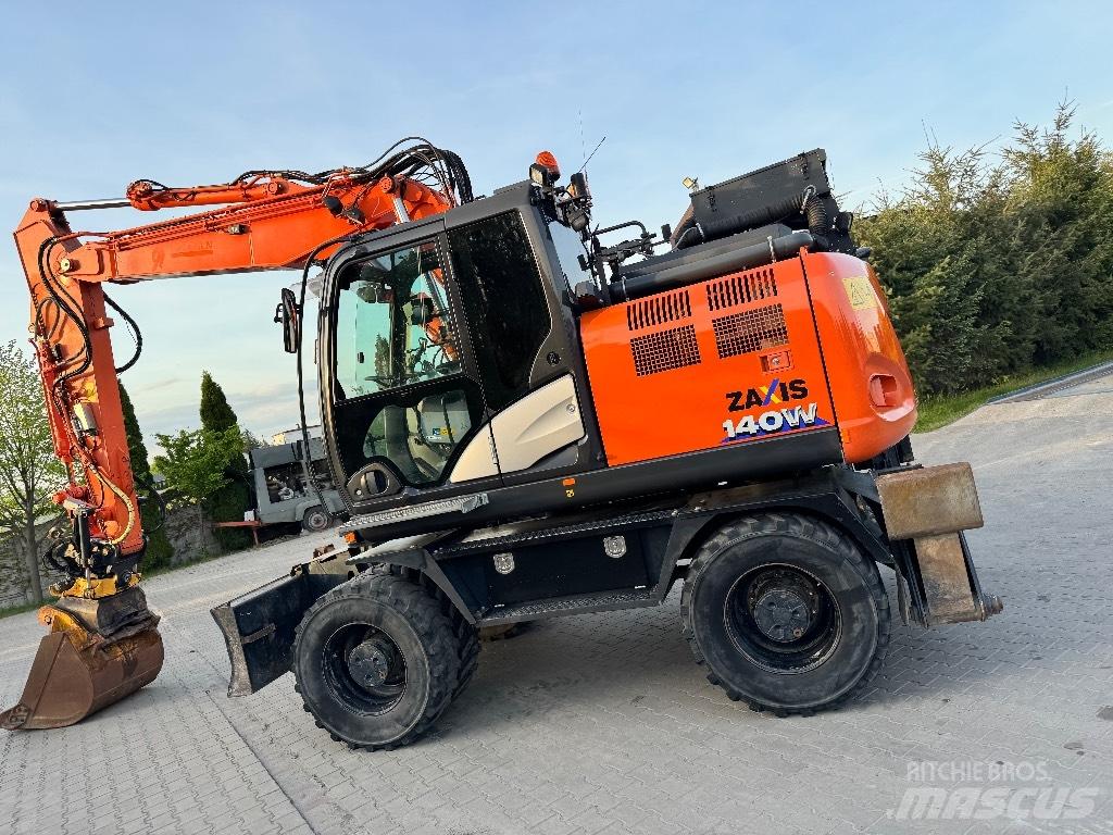 Hitachi ZX 140 W-6 Колёсные экскаваторы