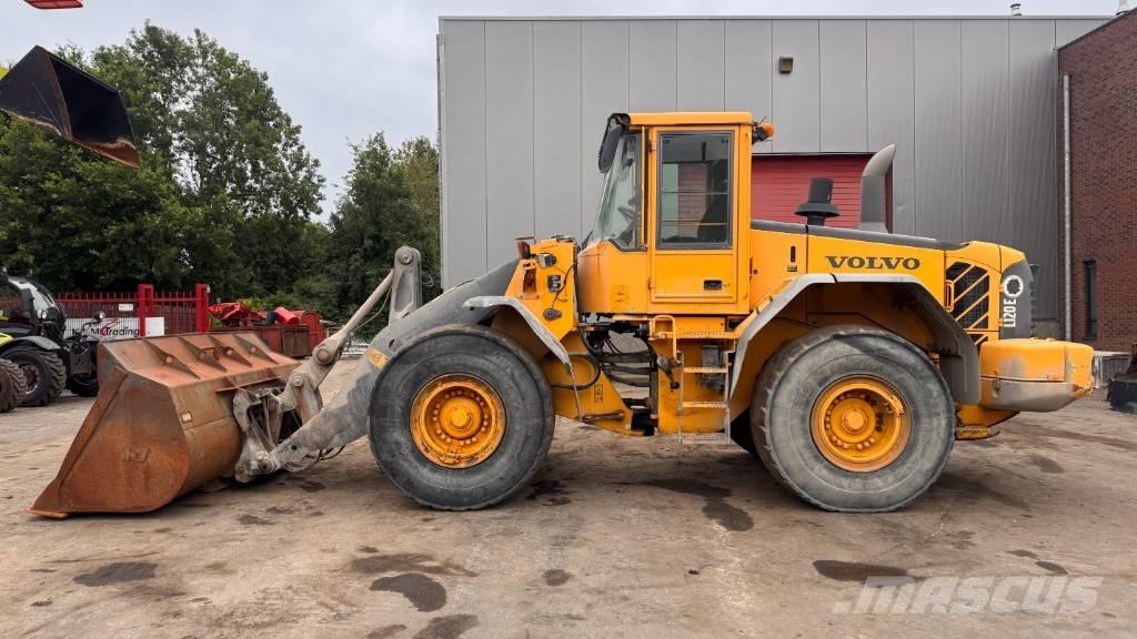 Volvo L 120 E Фронтальные погрузчики