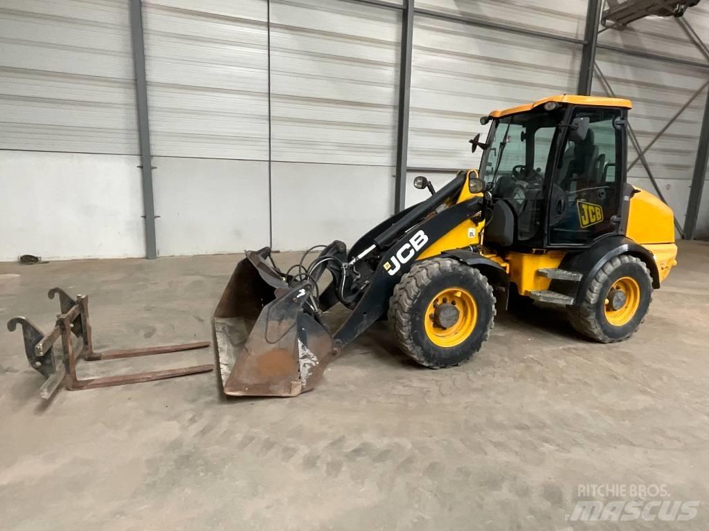 JCB 409 Фронтальные погрузчики