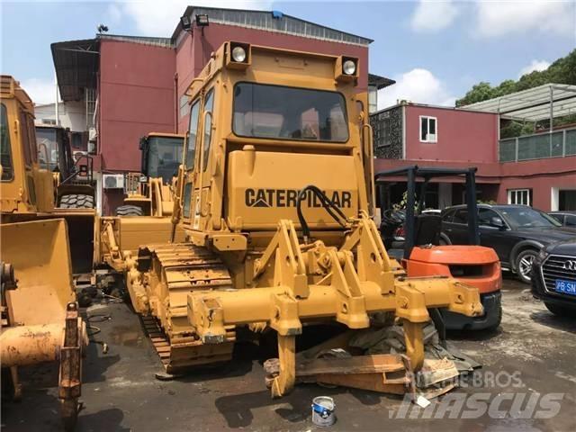 CAT D6D Гусеничные бульдозеры