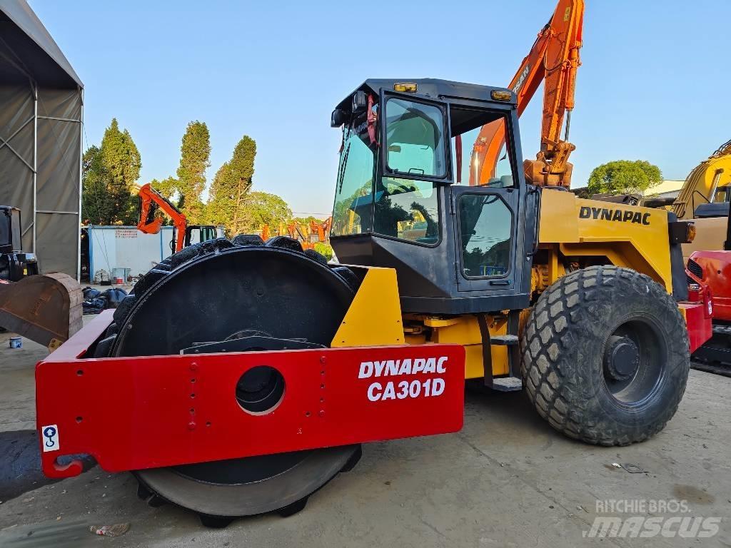 Dynapac CA 301 D Грунтовые катки