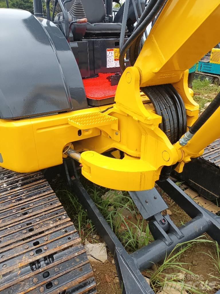 Komatsu PC 40 Гусеничные экскаваторы