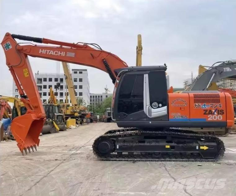 Hitachi ZX 200 Гусеничные экскаваторы