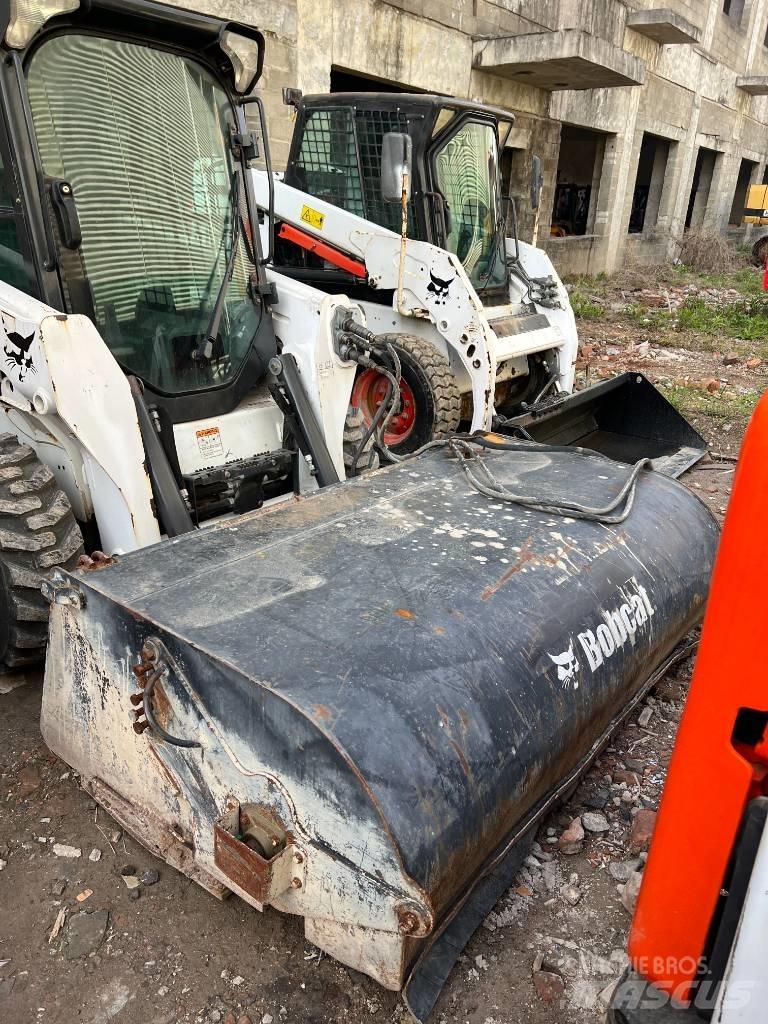 Bobcat S550 Фронтальные погрузчики
