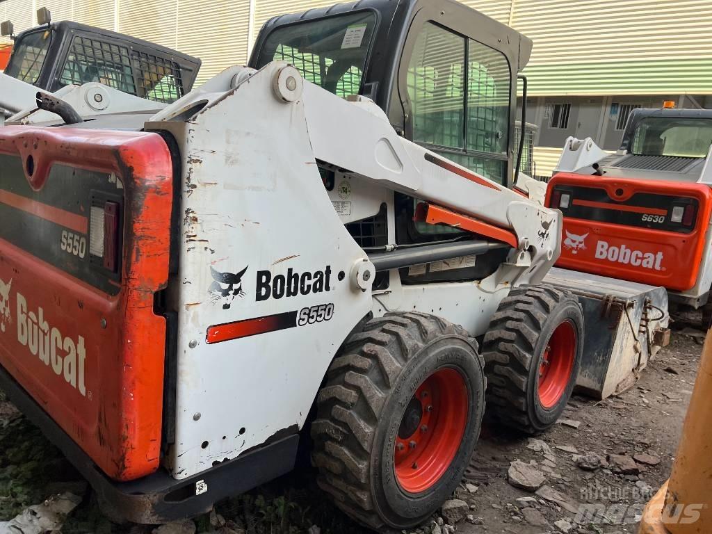 Bobcat S550 Фронтальные погрузчики