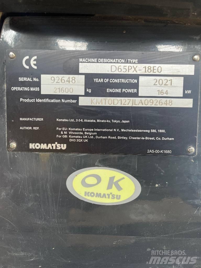 Komatsu D65PX-18E0 Гусеничные бульдозеры
