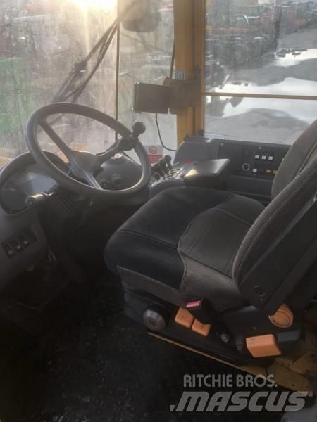 Volvo L 110 E Фронтальные погрузчики