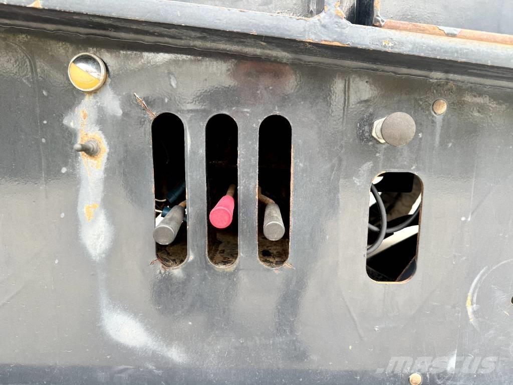 Landoll 440B Прицепы-платформы/боковая разгрузка