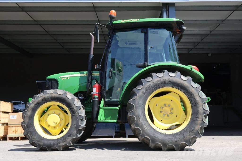 John Deere 5075 E Трактора