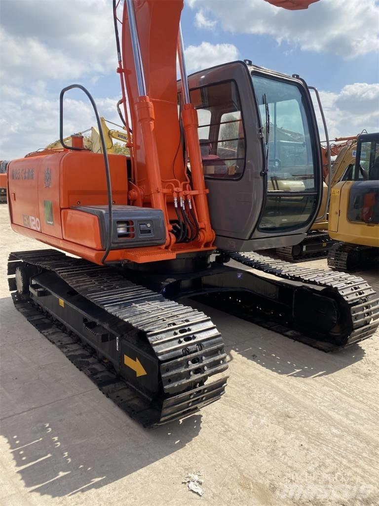 Hitachi EX120 Гусеничные экскаваторы