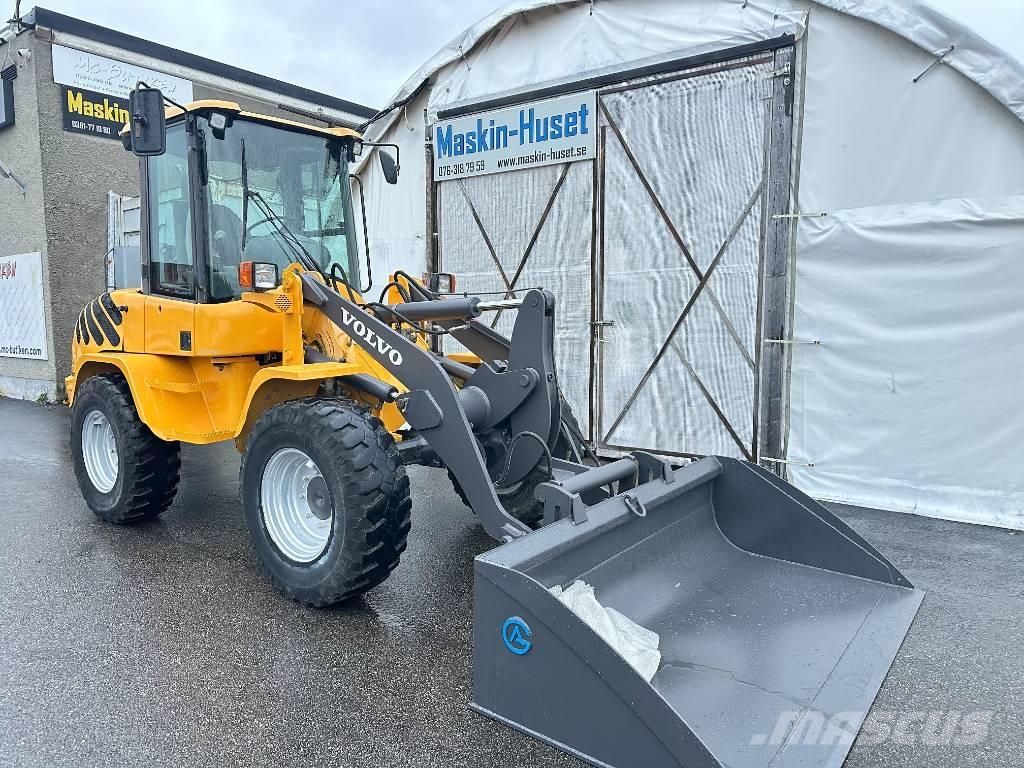 Volvo L30B Фронтальные погрузчики