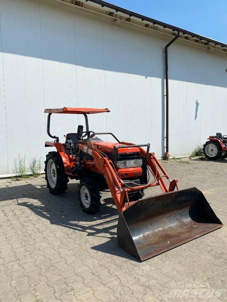 Kubota GL240+tur Коммунальные тракторы