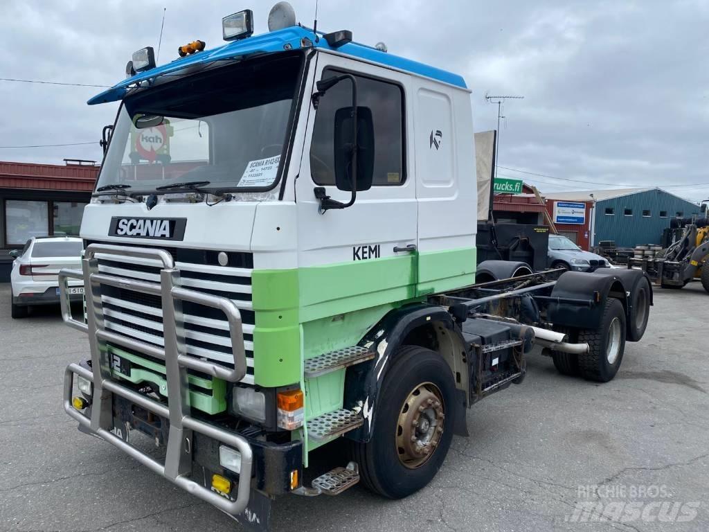 Scania R 142 Шасси с кабиной