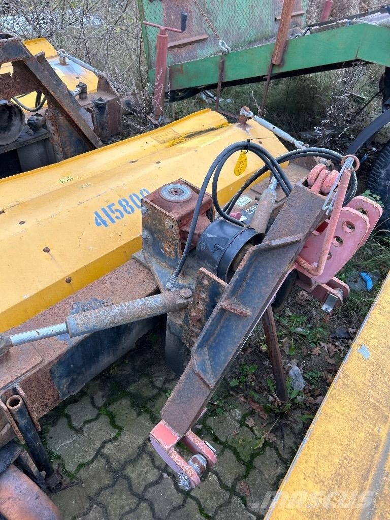 GMR FF2200 SPS Вакуумные уборочные машины