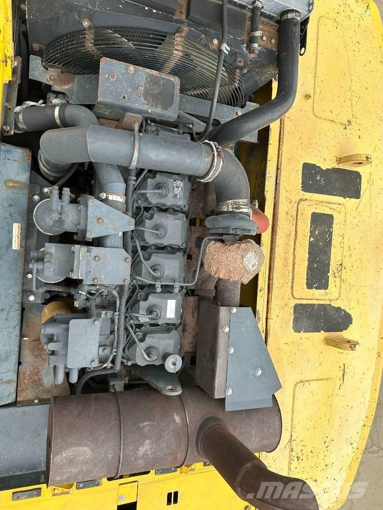 Komatsu PC 400-7 Гусеничные экскаваторы