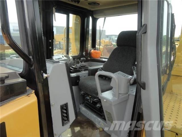 CAT D 8 R Гусеничные бульдозеры