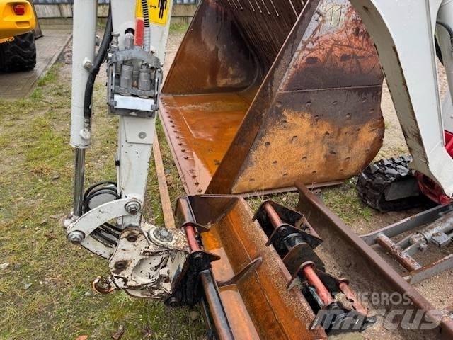 Takeuchi TB 216 V4 Мини-экскаваторы