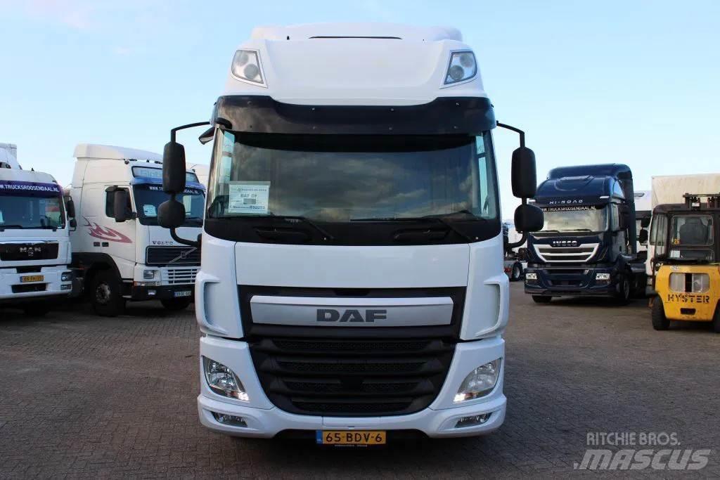 DAF CF 440 + EURO 6 Седельные тягачи