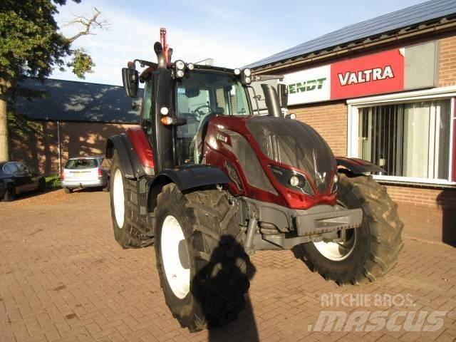 Valtra T174 VERSU Трактора