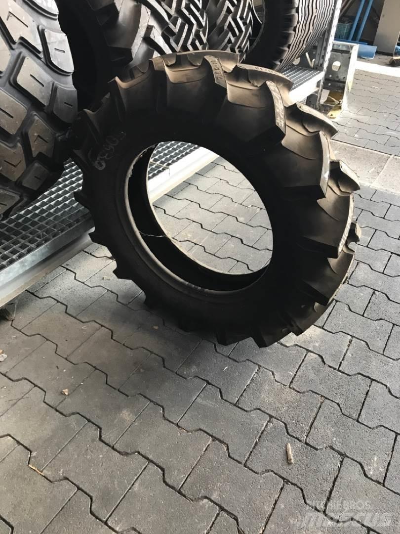 Pirelli 7.50-18 Шины и колёса