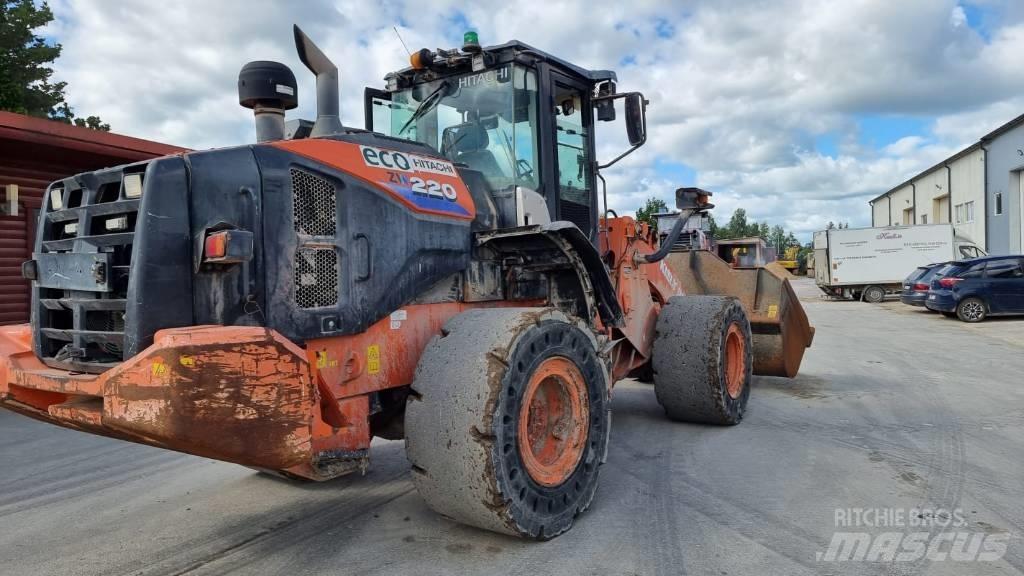 Hitachi ZW 220-6 Фронтальные погрузчики