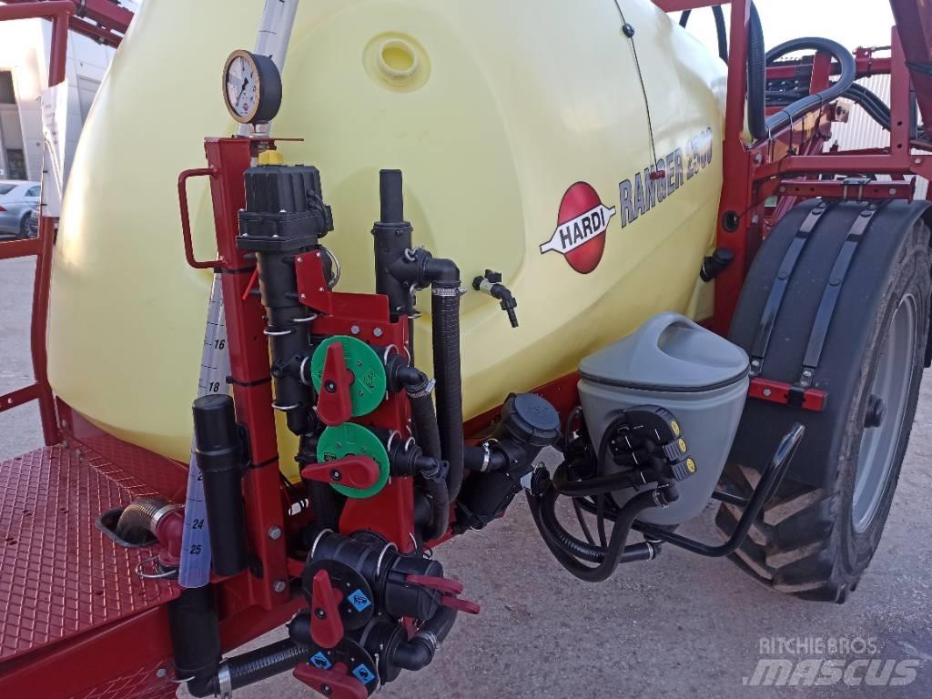 Hardi Ranger 2500 Прицепные опрыскиватели
